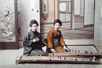 Koto players