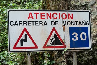 Spanish warning sign of dangers in the mountains