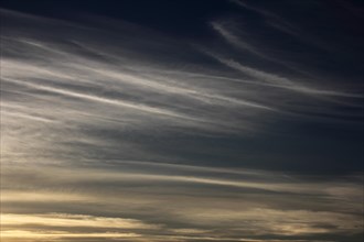 Cloud streaks