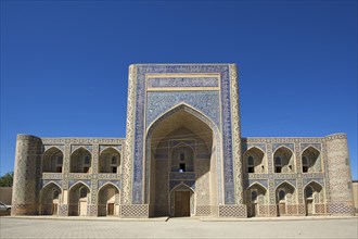 Abdullah-khan Madrasah