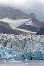 Kongsbreen Glacier