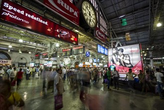 Busy main hall of Churchgate Railway Station