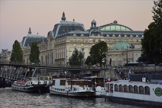 Musee d'Orsay and the Seine