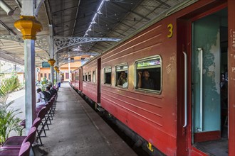 Platform of the railway station in the village of Deiyannewela