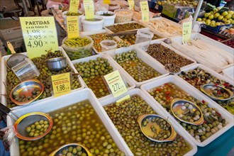 Sale of olives at the farmer's market in Sineu