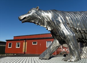 Sculpture of a Polar Bear