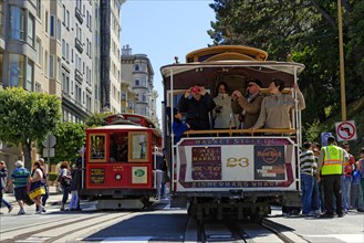 The historic cable car on Hyde Street