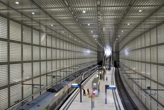 Wilhelm-Leuschner-Platz S-Bahn railway station