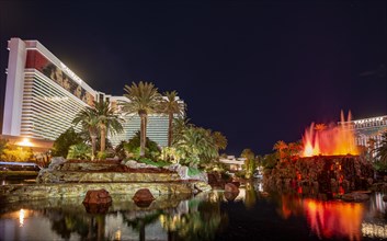 Show with artificial volcano eruption at Hotel The Mirage