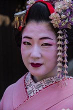 Traditionally dressed Geisha