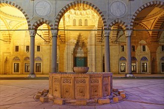 Cleaning fountain in the courtyard of the Selimiye Mosque