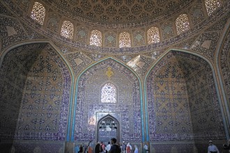 Domed hall of Lotfollah Mosque