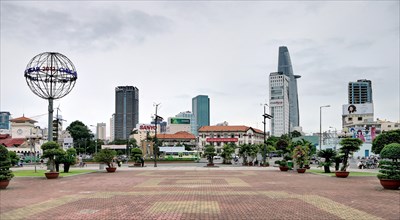 Office buildings near Báº¿n Thanh Market