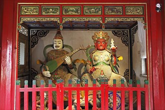 Guardian spirits in the Makharaji Temple