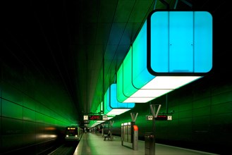 Light installation in the U-Bahn HafenCity Universitat subway station