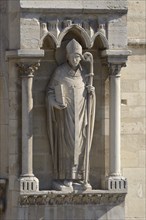 Statue of a bishop