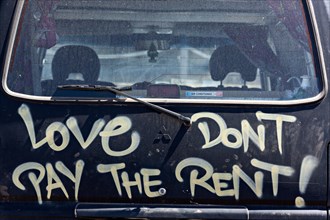 Love don't pay the rent'