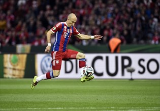 Arjen Robben of Bayern Munich on the ball