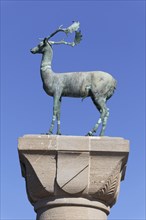 Column with deer