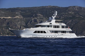 Feadship motor yacht GO crosses in front of Eze