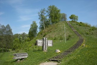 MerkinÄ— mound