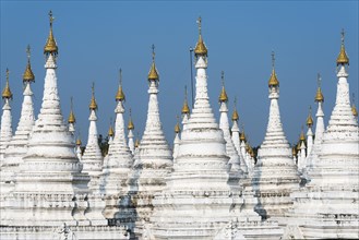 Atthakatha chedis or stupas
