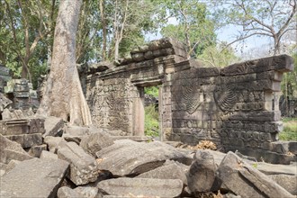 Banteay Chhmar temple ruins