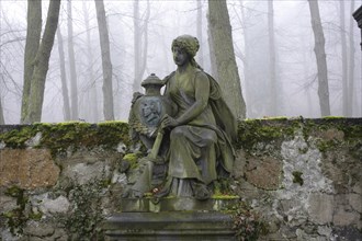 Old grave sculpture