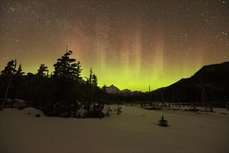 Aurora borealis lights up the Chugach Range