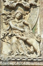 Romanesque sculpture