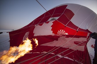 Launch preparation of a hot air balloon