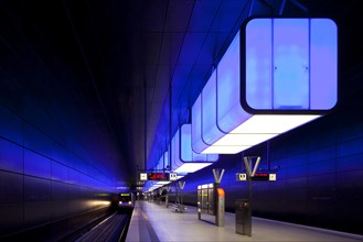 Light installation in the U-Bahn HafenCity Universitat subway station