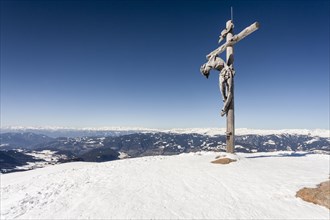 Summit cross on the Raschotz or Rasciesa mountain