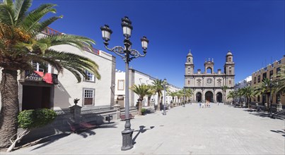 Catedral de Santa Ana in Plaza de Santa Ana