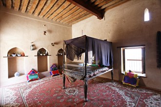 Traditional bedroom