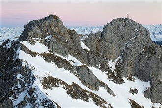 The summits of the Haidachstellwand in the blue hour