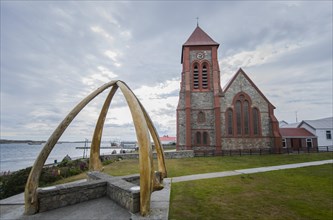 The Whalebone Arch to commemorate the whalers perished at sea