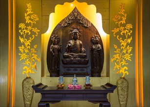 Altar in Liuhe Temple