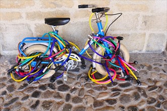 Kid's bike with many locks
