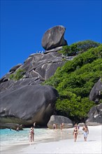 Ao Kueak Beach and Sail Rock