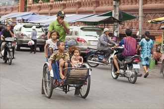 Road traffic in Phnom Penh