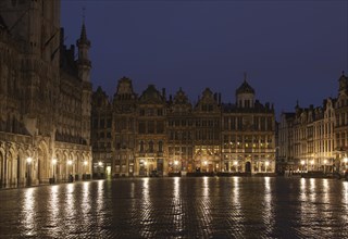 Grand Place or Grote Markt at night