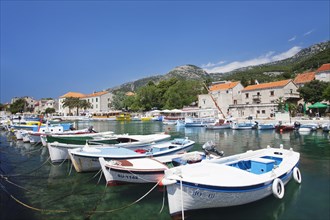 Boats in the harbour of Bol