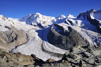 Schwarze Mountain between Zwillingsgletscher and Schwarzegletscher glaciers