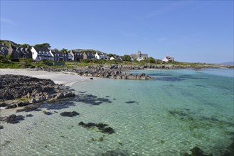 Coast with the pilgrimage destination of Iona Abbey