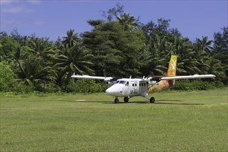 Aircraft 'Twin Otter' of the AIR SEYCHELLES airline at the airport of Denis Island