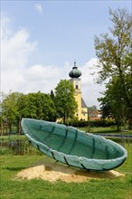 Glasernen Garten park near the glass museum