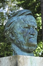 Bronze bust of the composer Richard Wagner