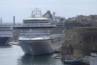Cruise ship in the harbour