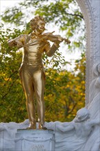 Statue of musician Johann Strauss II